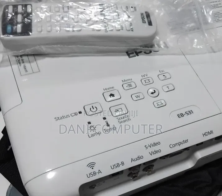 EPSON Projector
Model Name: EB-S31
Hardware Interface: VGA, USB