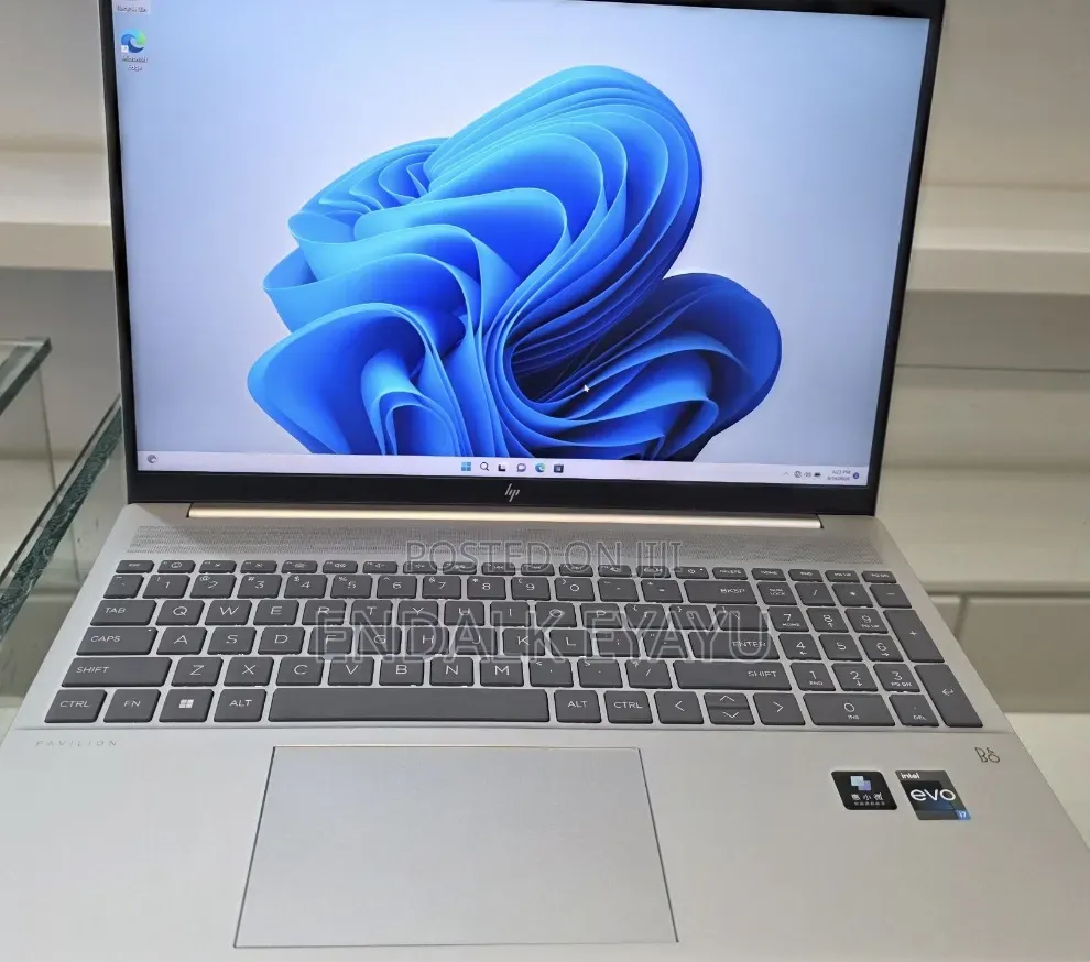 New Laptop HP Pavilion 15 16GB Intel Core i7 SSD 1T