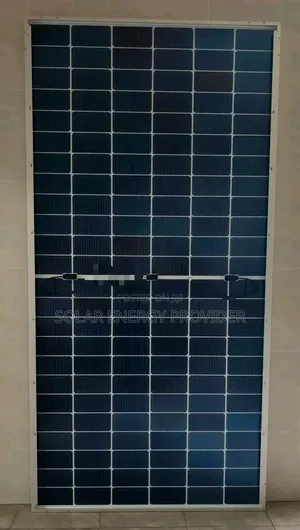 1kw Solar Panel Invertor and Lithium Ion Batteries