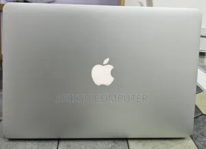 New Laptop Apple MacBook Pro 2017 8GB Intel Core i5 SSD 256GB