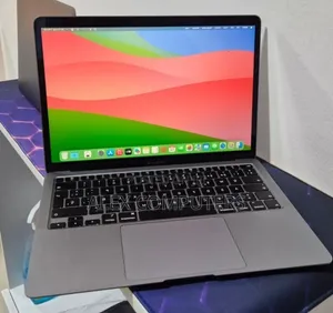 New Laptop Apple MacBook 8GB Intel Core i5 SSD 512GB