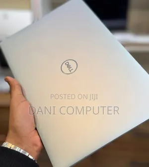 New Laptop Dell XPS 15 8GB Intel Core i5 SSD 256GB