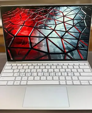 New Laptop Dell XPS 15 8GB Intel Core i5 SSD 256GB