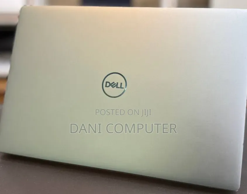 New Laptop Dell XPS 15 8GB Intel Core i5 SSD 256GB