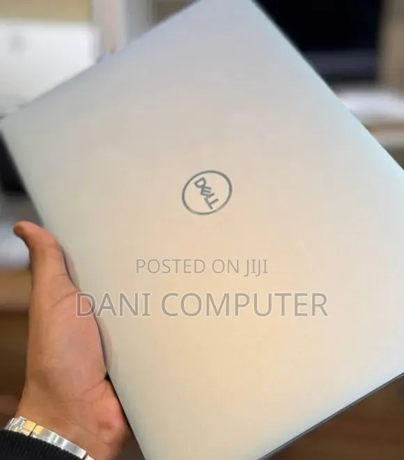 New Laptop Dell XPS 15 8GB Intel Core i5 SSD 256GB