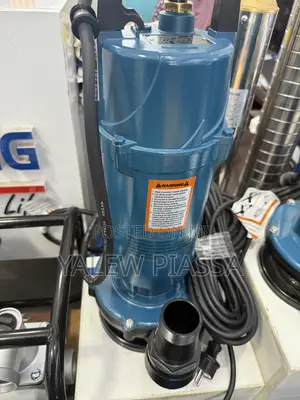 Aquastrong QDX20-26-2.2C 3.0 HP (2.2 kW) Submersible Water Pump, Feat