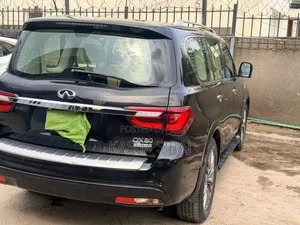 Infiniti QX80 2018 Gray