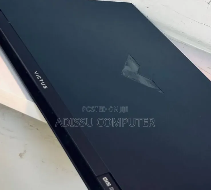 New Laptop HP Victus 15 16GB Intel Core i5 SSD 512GB