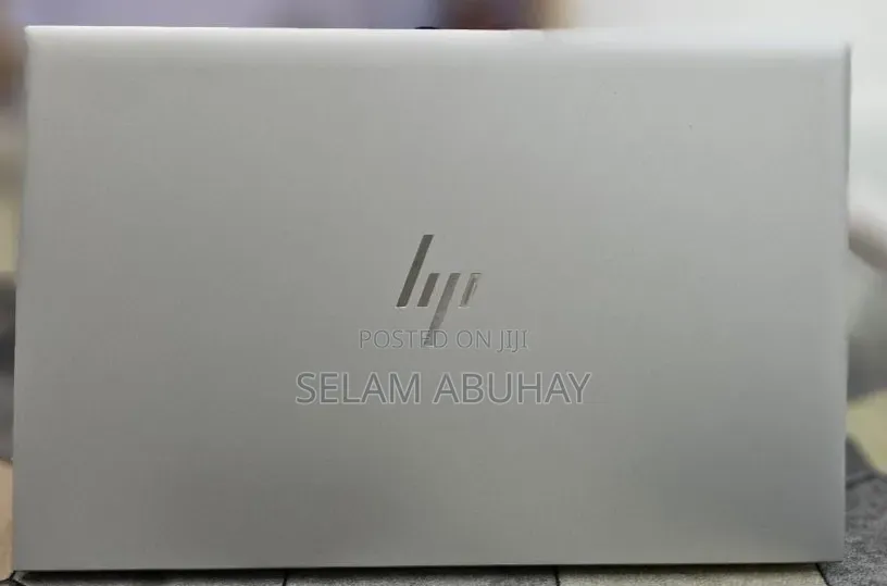 New Laptop HP ZBook Firefly G8 16GB Intel Core i7 SSD 512GB