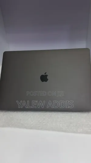 New Laptop Apple MacBook 2016 16GB Intel Core i7 SSD 512GB