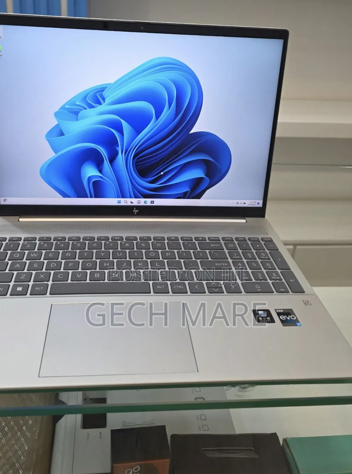 New Laptop HP Pavilion 13 16GB Intel Core i7 SSD 1T