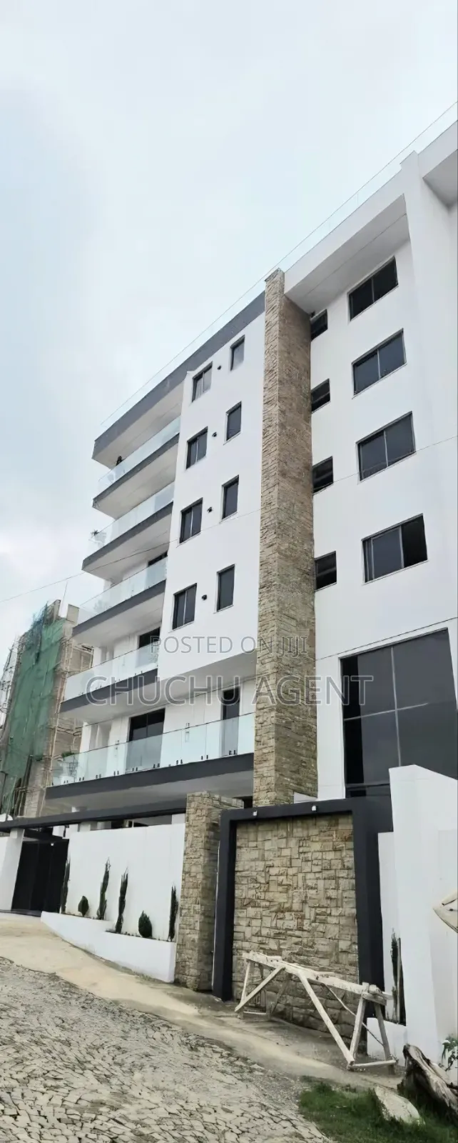 20bdrm Apartment in Bole for sale