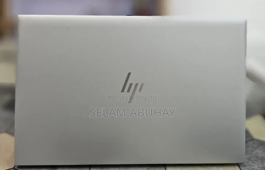 New Laptop HP ZBook Firefly G8 16GB Intel Core i7 SSD 512GB