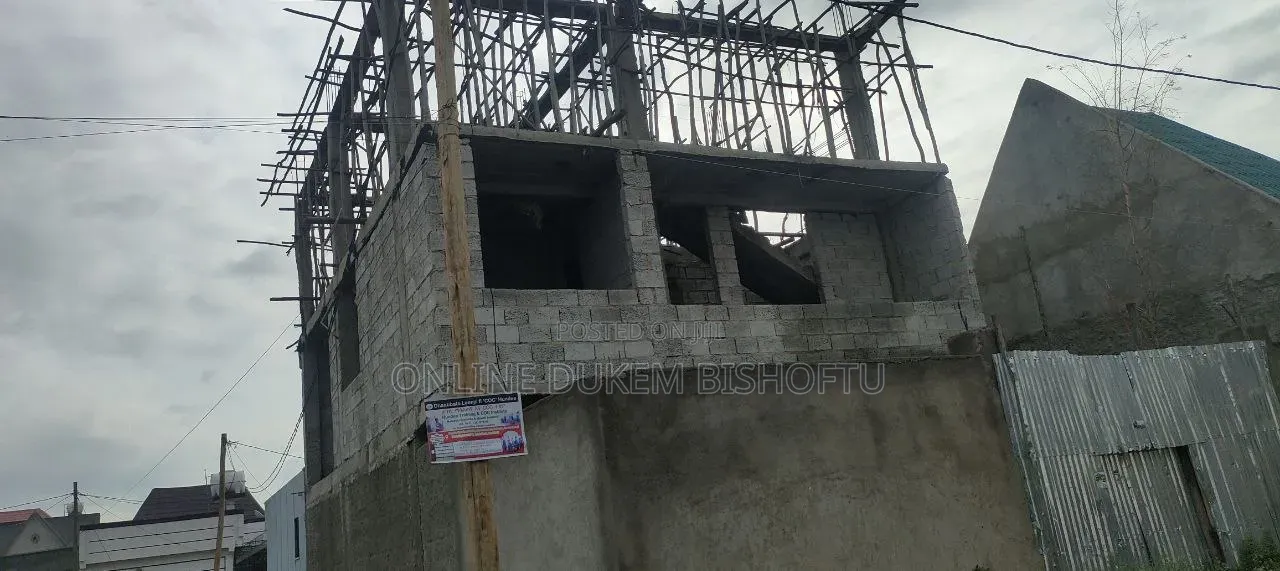 11bdrm Townhouse/Terrace in Bishoftu Dukem, Oromia-Finfinne for sale