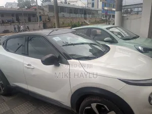 Nissan Juke 2022 White