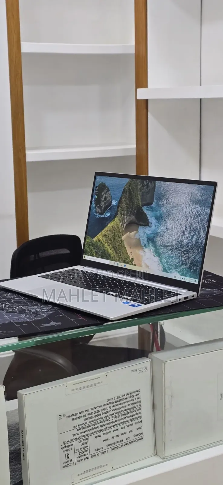 New Laptop Samsung Galaxy Book4 16GB Intel Core i7 SSD 512GB
