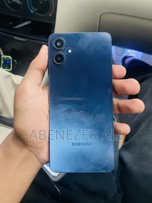 Samsung Galaxy A06 64 GB Blue
