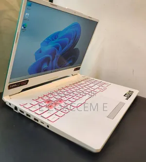 New Laptop Asus 16GB AMD Ryzen 7 SSD 512GB