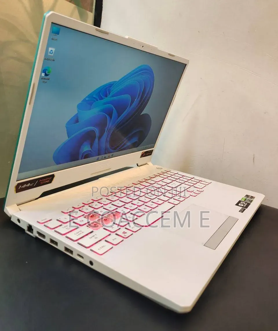 New Laptop Asus 16GB AMD Ryzen 7 SSD 512GB