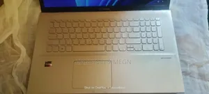 Laptop Asus VivoBook 15 X505BA 12GB AMD Ryzen 7 SSD 512GB