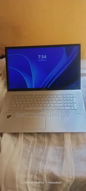 Laptop Asus VivoBook 15 X505BA 12GB AMD Ryzen 7 SSD 512GB