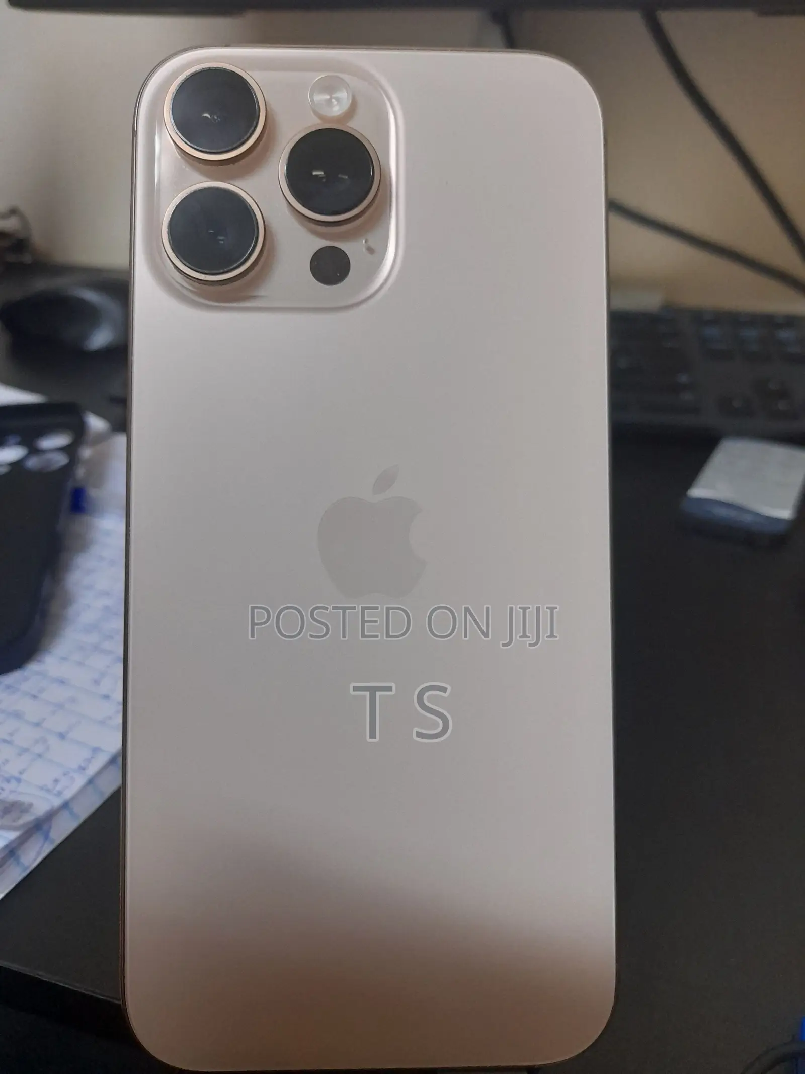 Apple iPhone 16 Pro Max 256 GB Gold