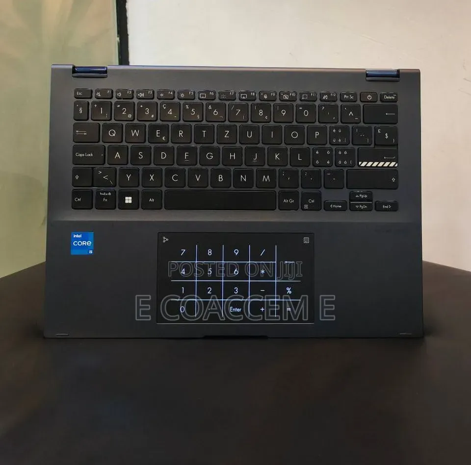 New Laptop Asus Vivobook E200HA 16GB Intel Core i5 SSD 512GB
