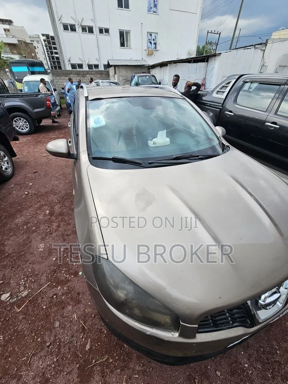 Nissan Qashqai 2012 Brown
