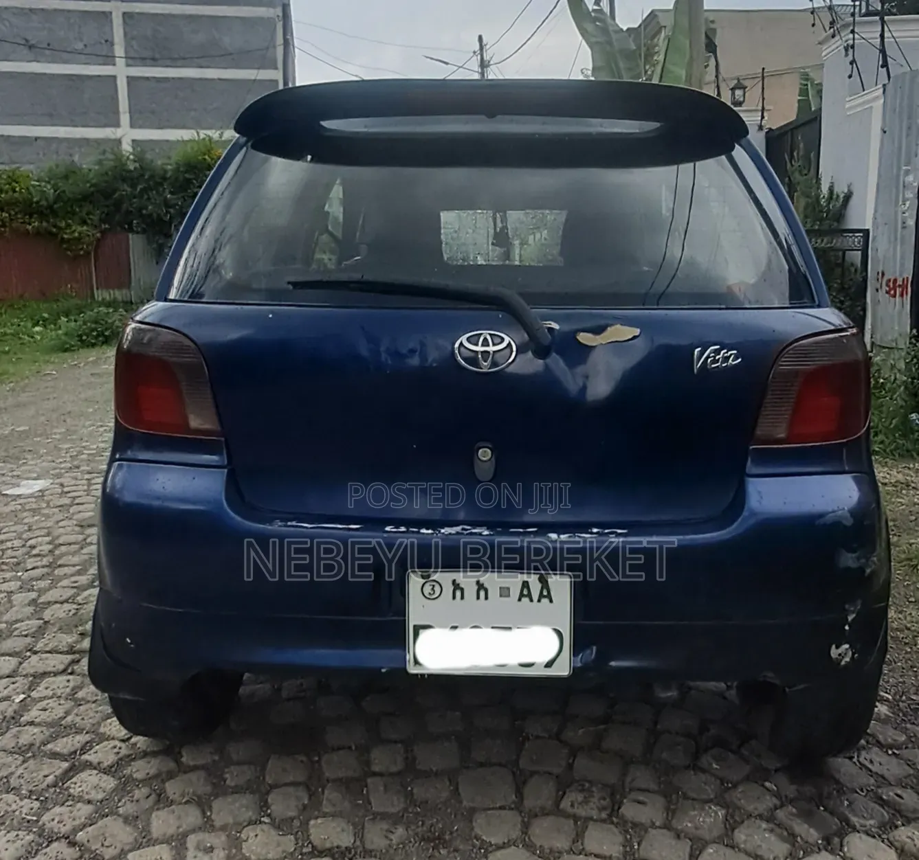 Toyota Vitz 2000 Blue