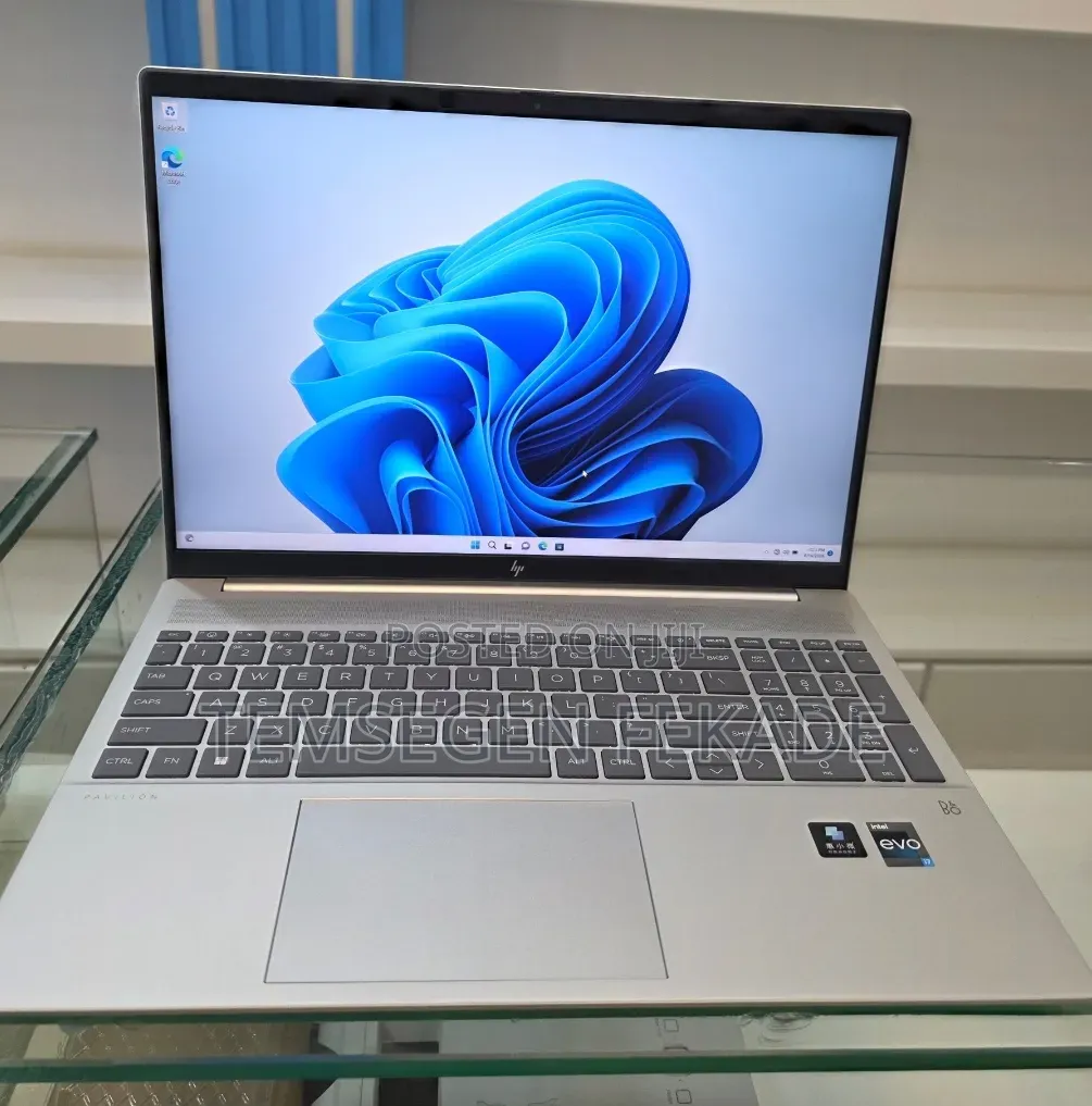 New Laptop HP Pavilion 15 16GB Intel Core i7 SSD 1T