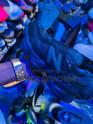 New Balance 9060