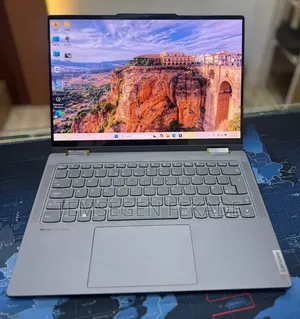 New Laptop Lenovo Yoga 710 16GB AMD Ryzen 7 SSD 512GB