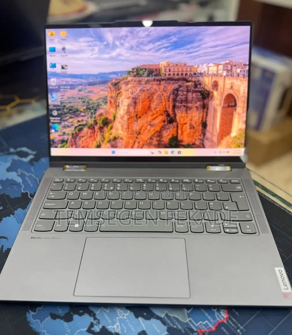 New Laptop Lenovo Yoga 710 16GB AMD Ryzen 7 SSD 512GB