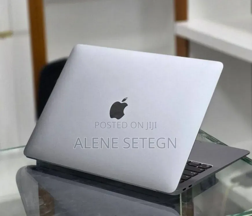 New Laptop Apple MacBook Air 2020 M1 8GB Apple M1 SSD 256GB