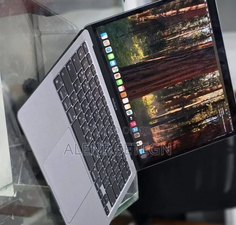 New Laptop Apple MacBook Air 2020 M1 8GB Apple M1 SSD 256GB