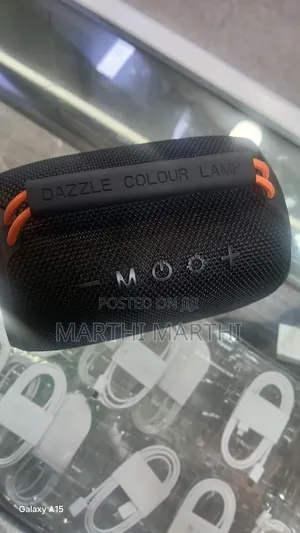 SODLK Portable Bluetooth Speaker With Colorful Dazzle Light