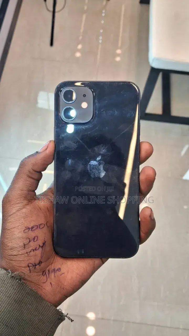 New Apple iPhone 12 128 GB Black