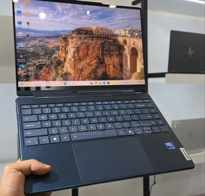 New Laptop Lenovo Yoga 9 16GB Intel Core Ultra 7 SSD 512GB
