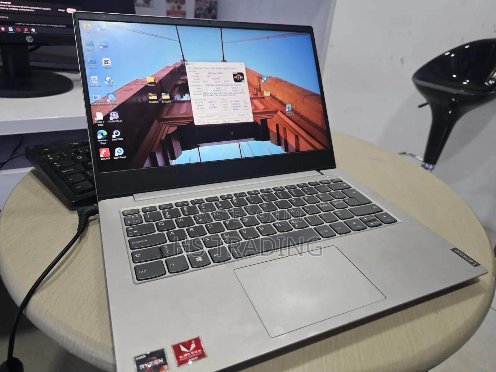 Laptop Lenovo IdeaPad S340 8GB AMD Ryzen 3 SSD 256GB