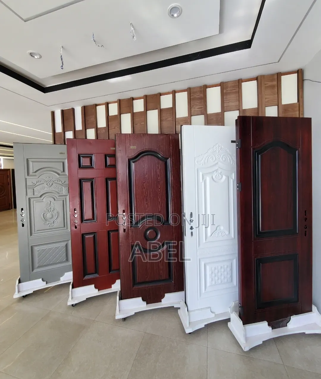 ​"Victor Door: ለቤትዎ ልዩ ግርማ ሞገስ የሚሰጡ አዳዲስ የበር አማራጮች"