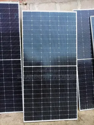 3.3kw Solar Panel Invertor and Lithium Battery