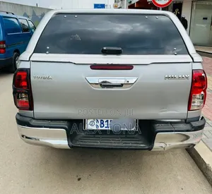 Toyota Hilux 2017 Gold