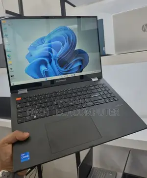 New Laptop Asus VivoBook 15 X505BA 16GB Intel Core i5 SSD 512GB