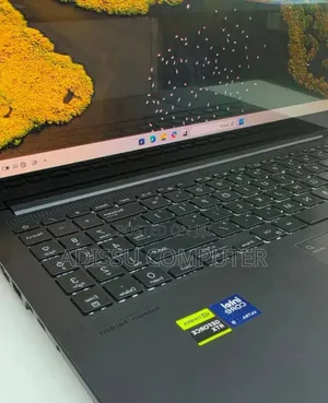 New Laptop Asus Vivobook 15 16GB Intel Core Ultra 9 SSD 512GB