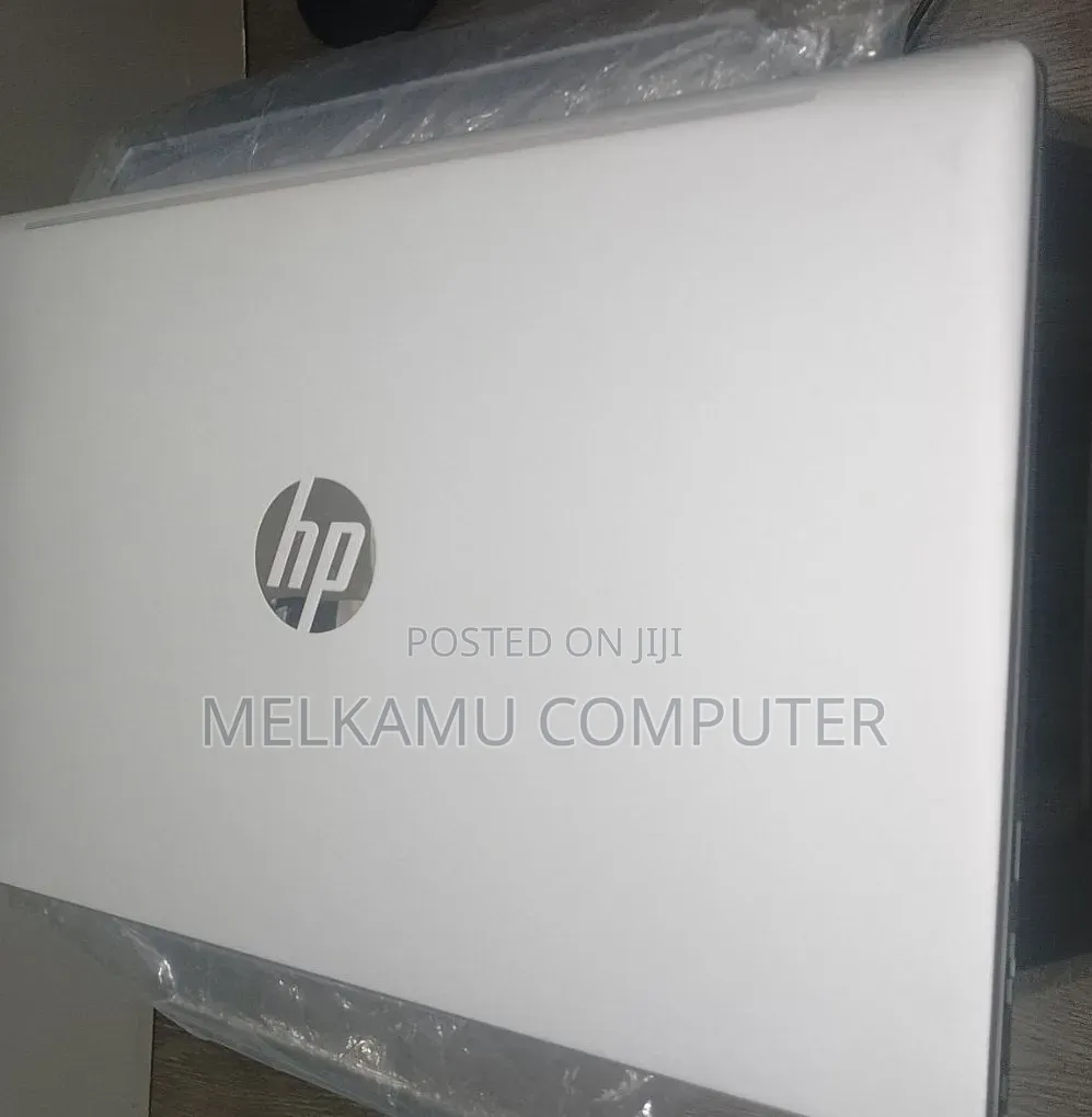 New Laptop HP ProBook 450 G8 8GB Intel Core i5 SSD 512GB