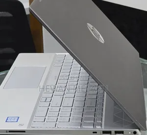 New Laptop HP Pavilion 15 16GB Intel Core i7 SSD 256GB