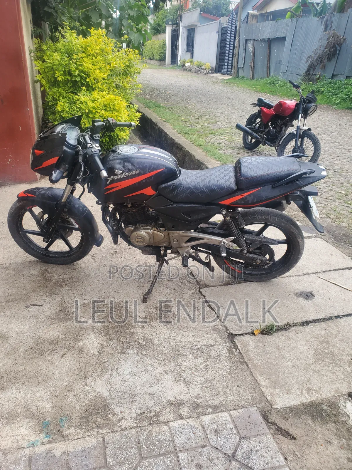 Bajaj Pulsar 180 2015 Black
