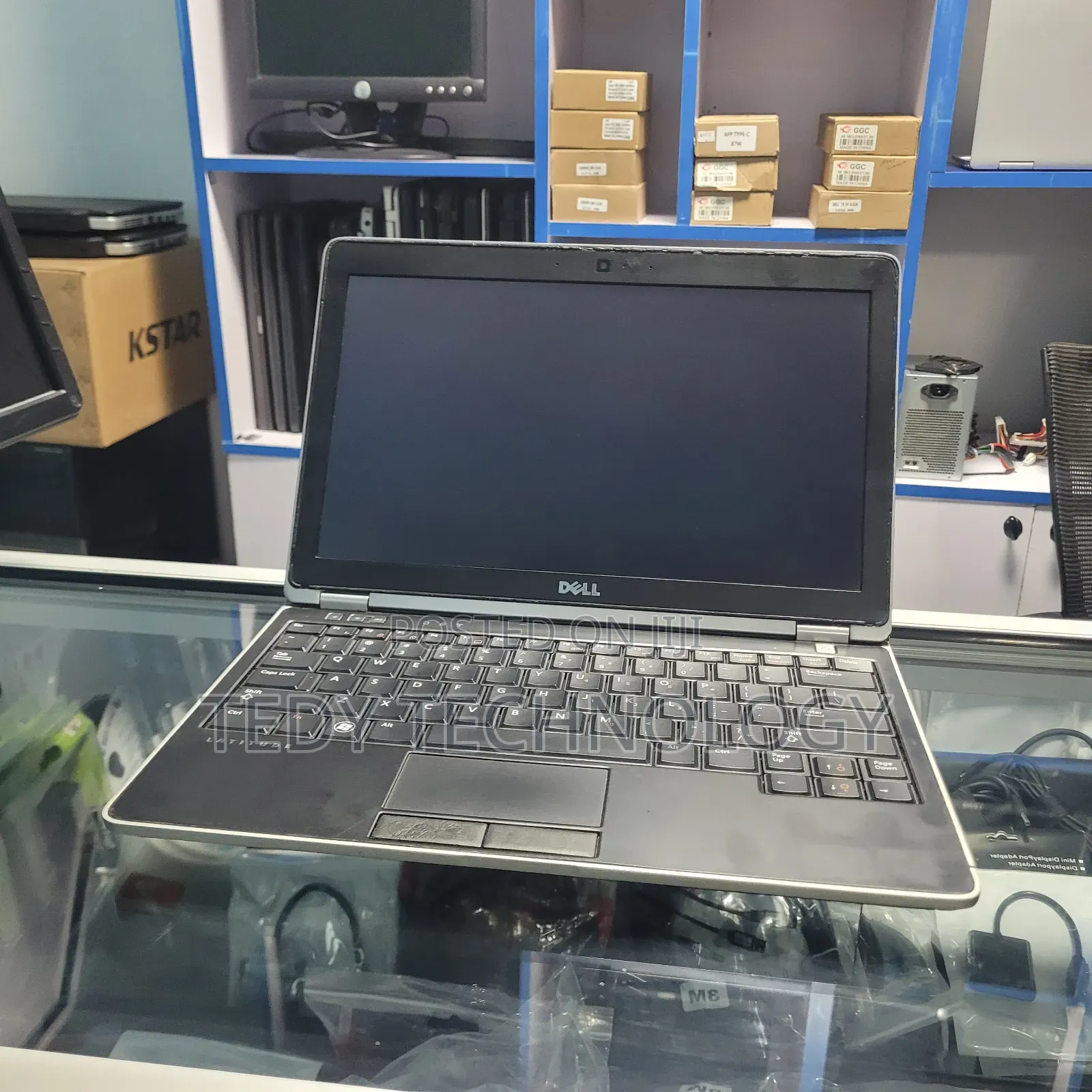 Laptop Dell Latitude 5310 4GB Intel Core i5 HDD 500GB