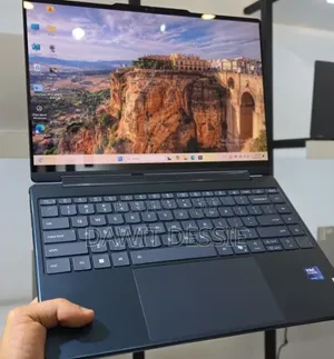 New Laptop Lenovo Yoga 9 16GB Intel Core Ultra 7 SSD 1T