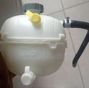 Hyundai Tucson 2021-2025 Reservoir Tank